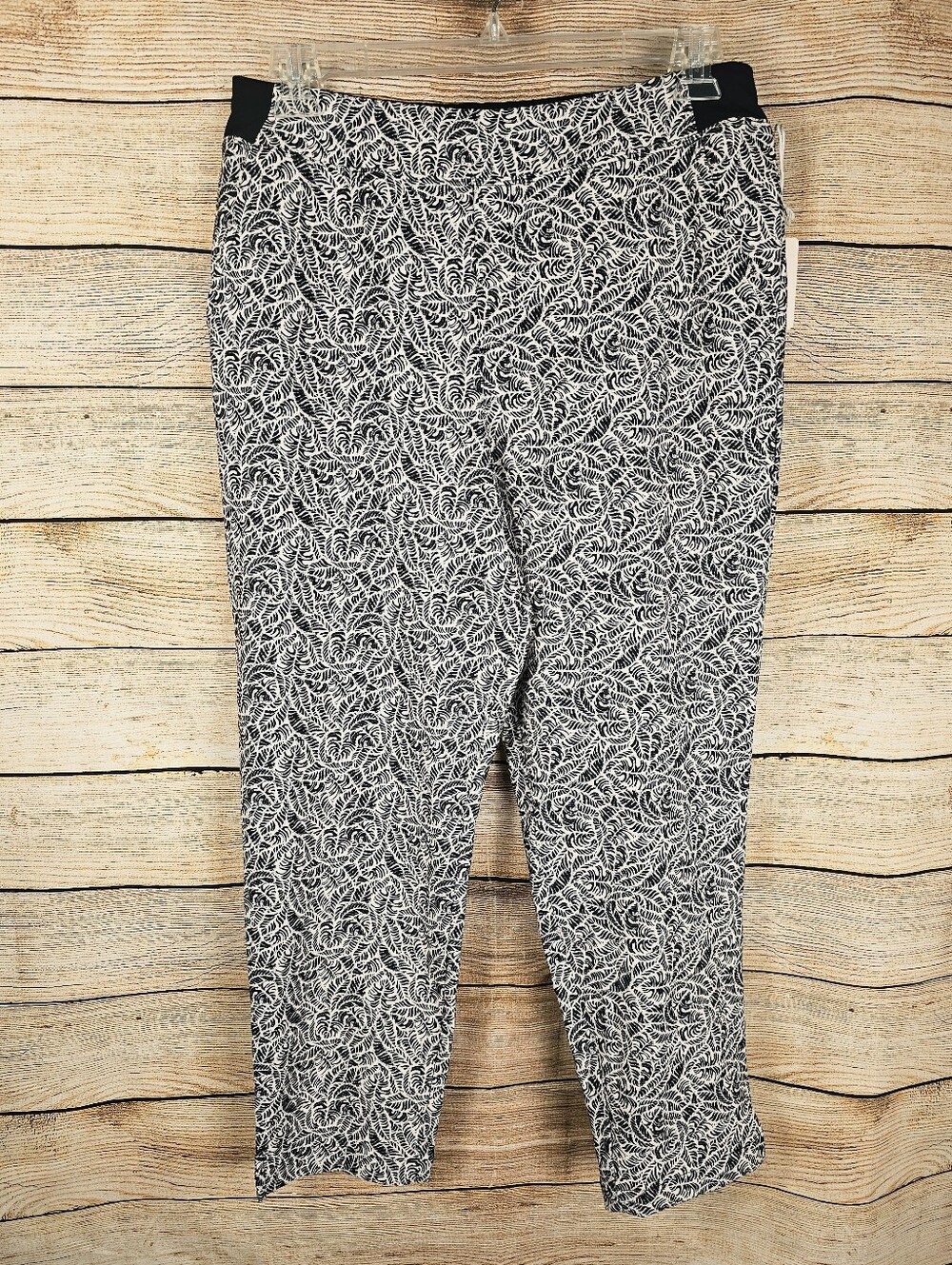 NWT Tommy Bahama Everyday Active  Black Floral Pull on Stretch Pants Size Large